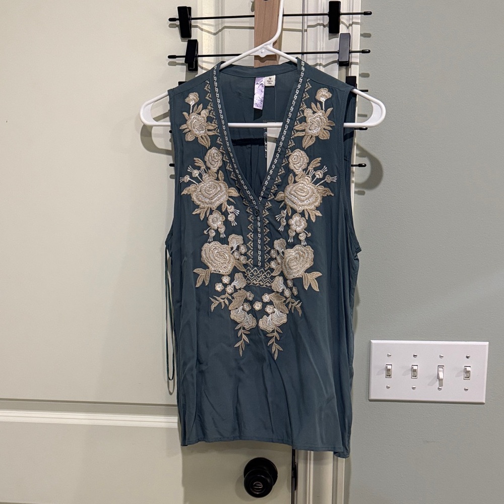 Francesca's Collections Teal Floral Embroidered Blouse